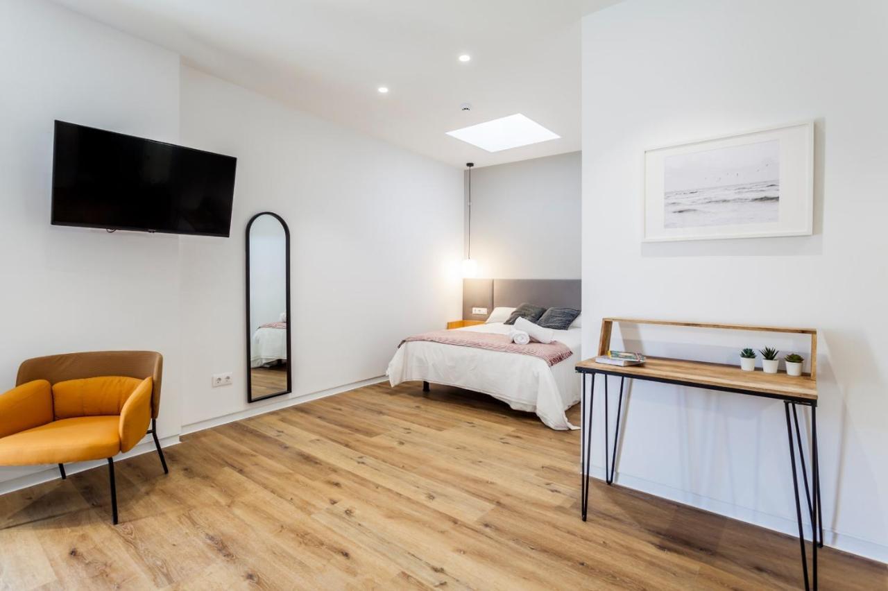Puerto Beach Suites Valencia Eksteriør bilde