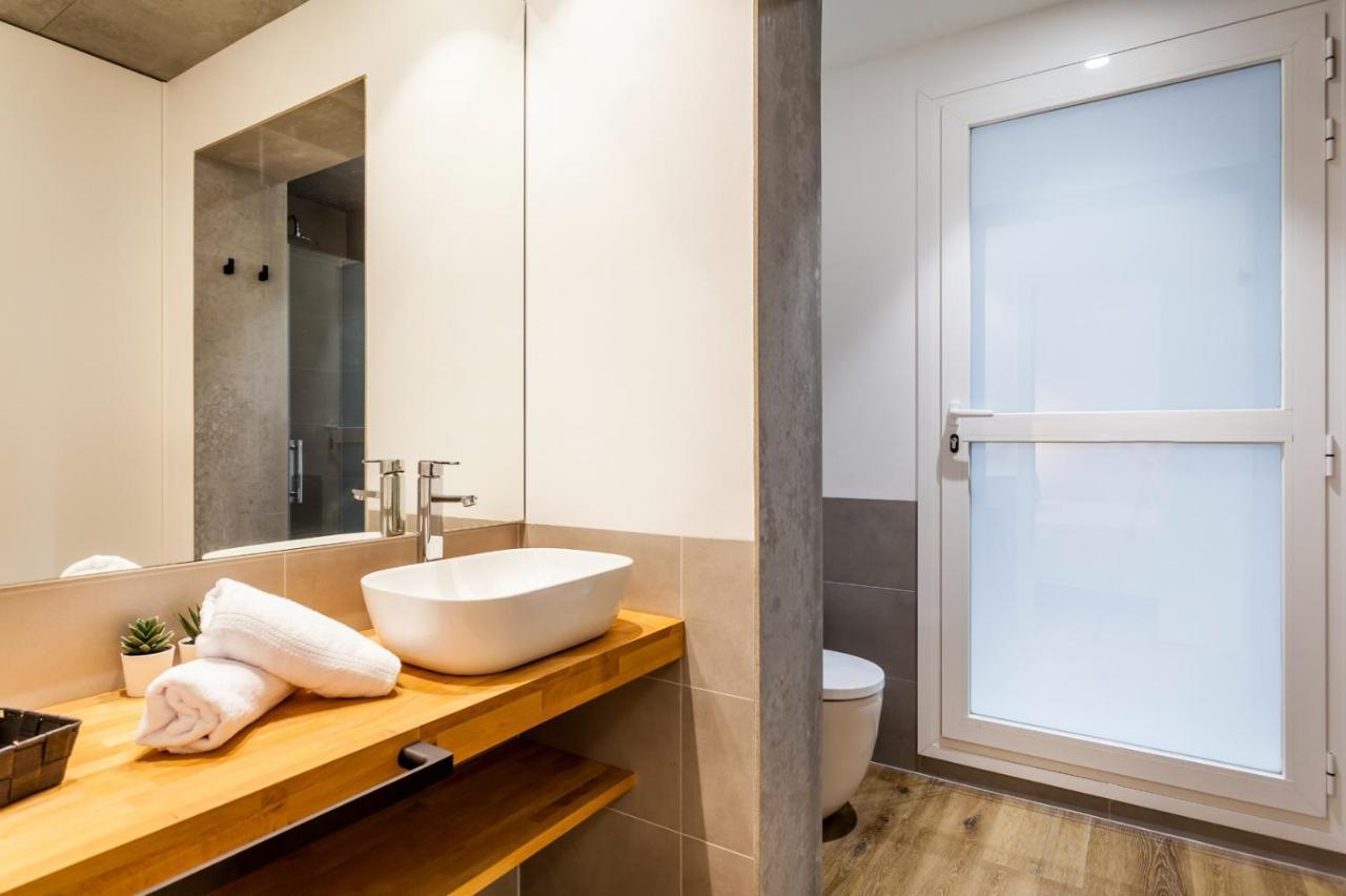 Puerto Beach Suites Valencia Eksteriør bilde